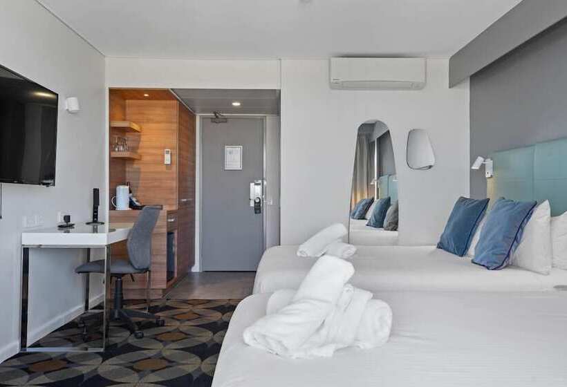 هتل The Gladstone