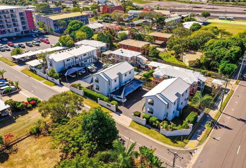 هتل The Gladstone