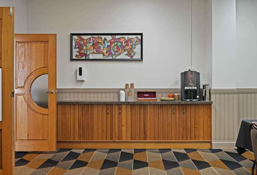 هتل The Gladstone