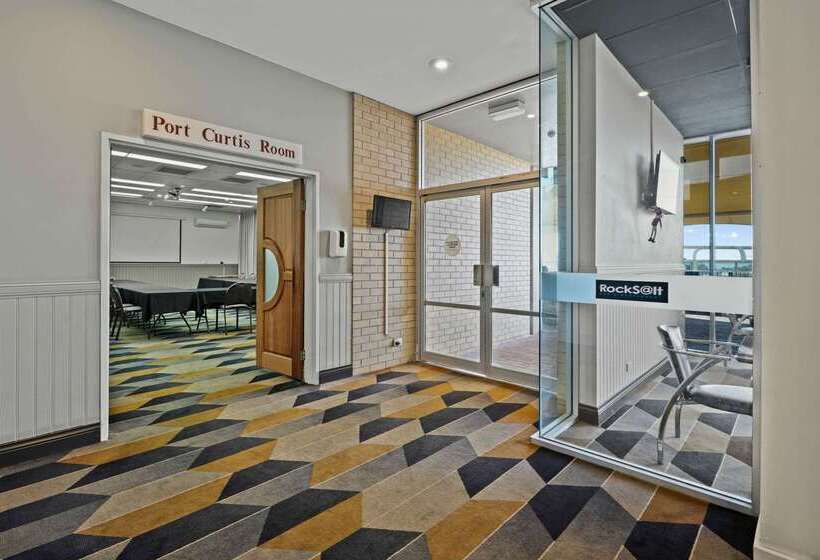 هتل The Gladstone