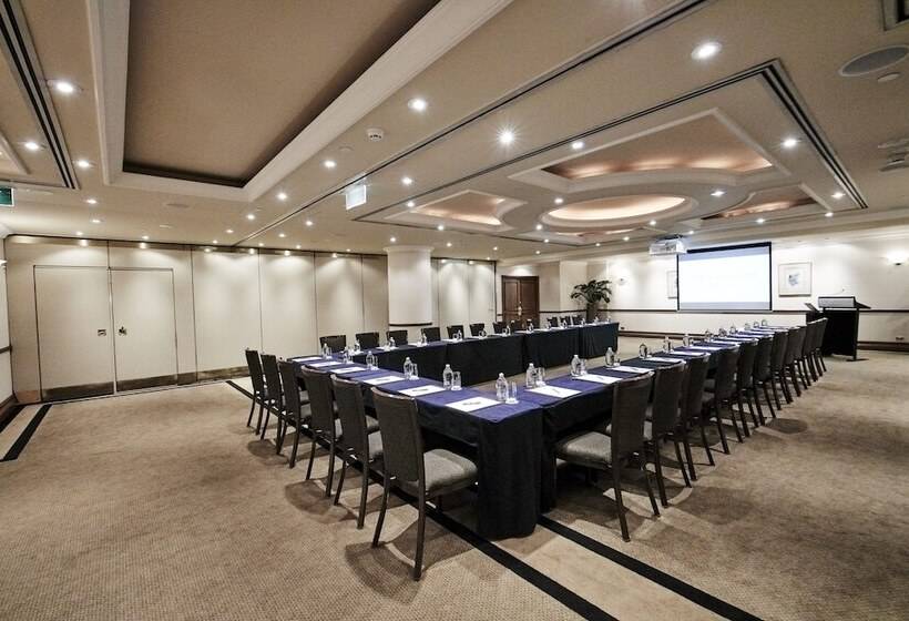 Отель The Langham Melbourne