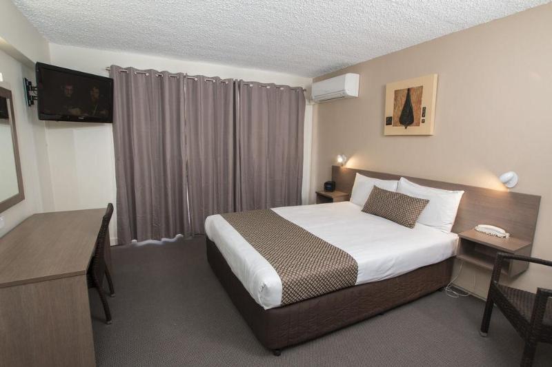 هتل The Metropolitan Spring Hill