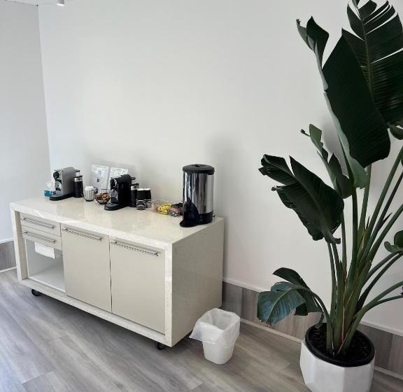 בית מלון כפרי The Select Inn Gosford