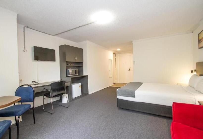 בית מלון כפרי The Select Inn Gosford