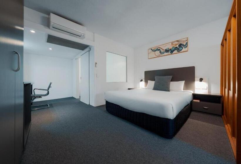 בית מלון כפרי The Select Inn Gosford