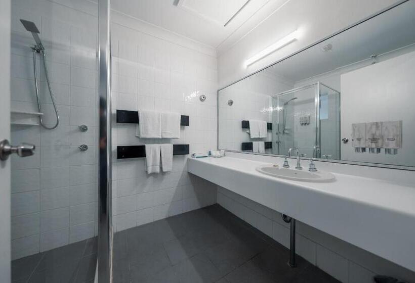 בית מלון כפרי The Select Inn Gosford