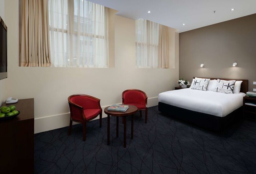 Отель The Victoria