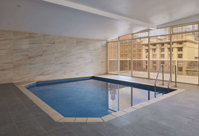 Отель The Victoria