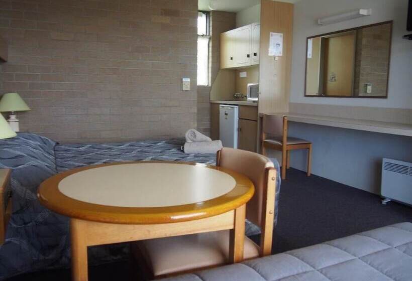 فندق Town Centre Motor Inn