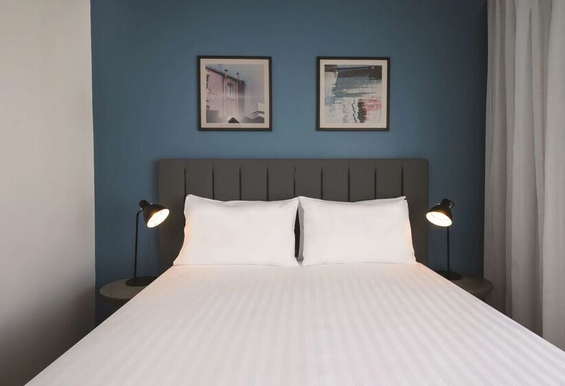 Travelodge Hotel Hobart