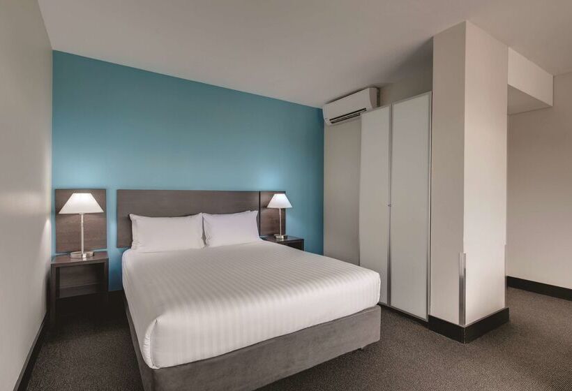 Travelodge Hotel Hobart
