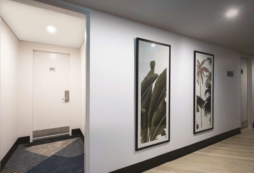 Travelodge Hotel Hobart