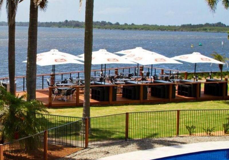 Отель Comfort Resort Waters Edge