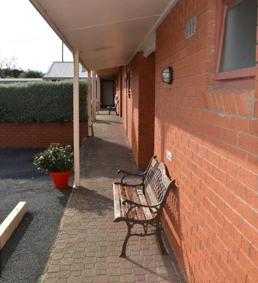 هتل Whalers Rest Motor Inn