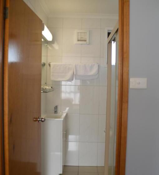 هتل Whalers Rest Motor Inn