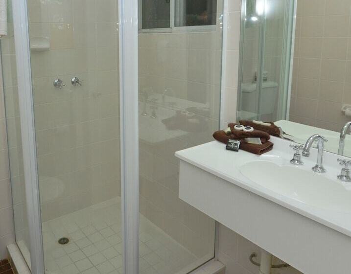 בית מלון כפרי Winning Post Motor Inn