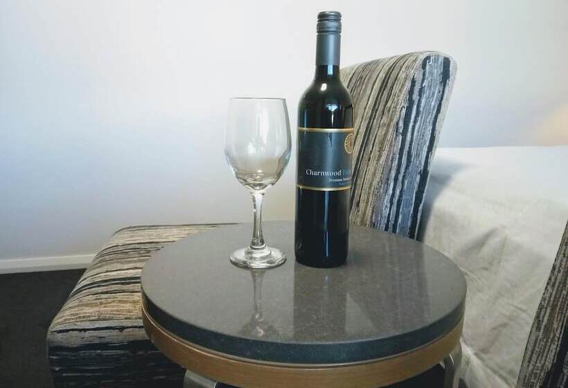 酒店 Winning Post Motor Inn