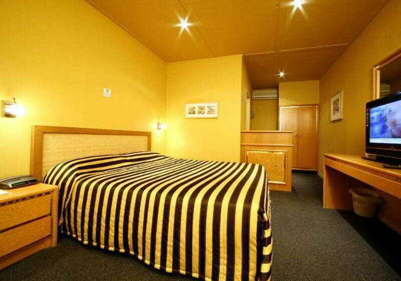 Jika International Motel Conference Centre & Restaurant