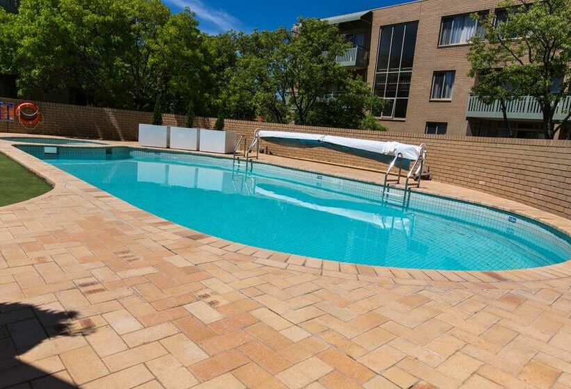 Kingston Terrace Serviced Ap