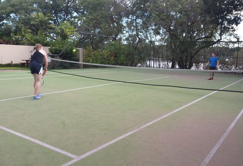 Kirribilli Riverfront Apartments