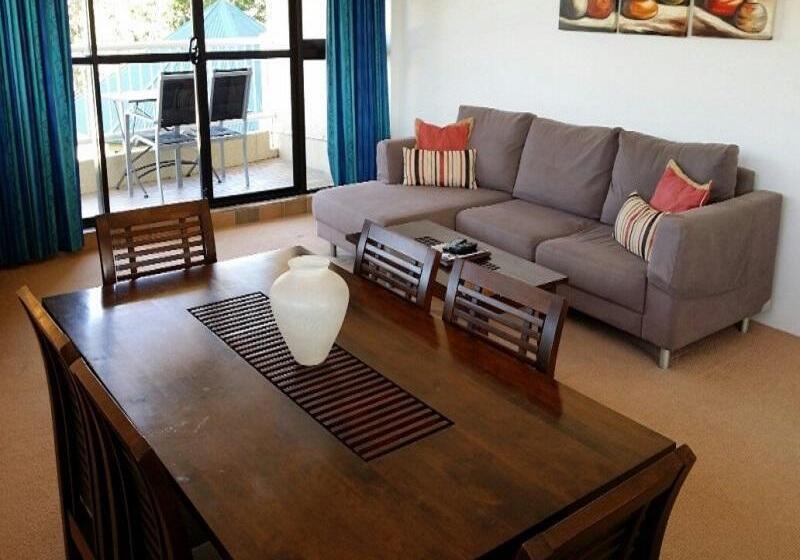 Kirribilli Riverfront Apartments