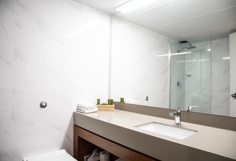 Madison Capital Executive Apartments