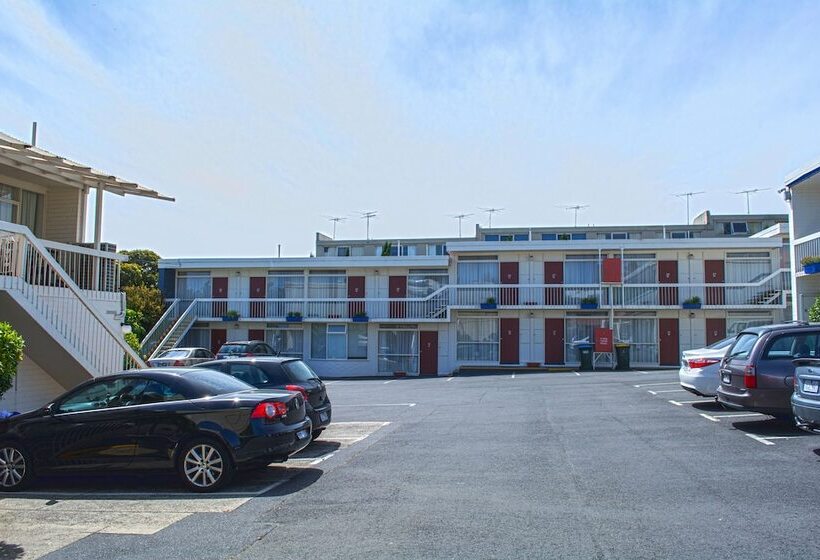 مُتل Alexander Motor Inn