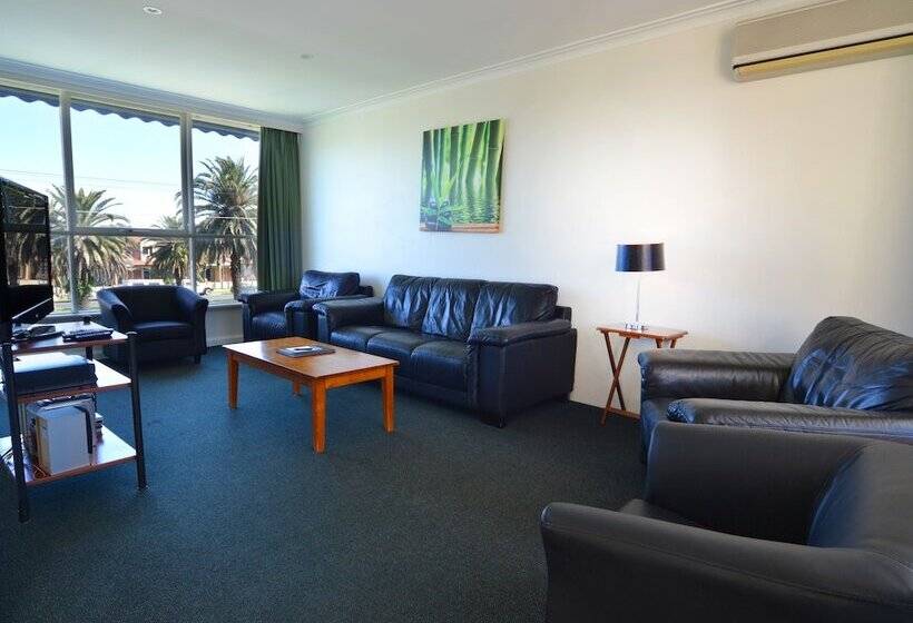 فندق على الطريق Alexander Motor Inn