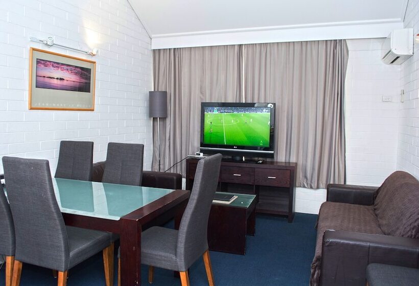 مُتل Alexander Motor Inn