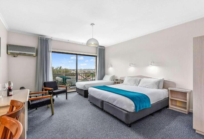 מוטל Comfort Inn The Lakes