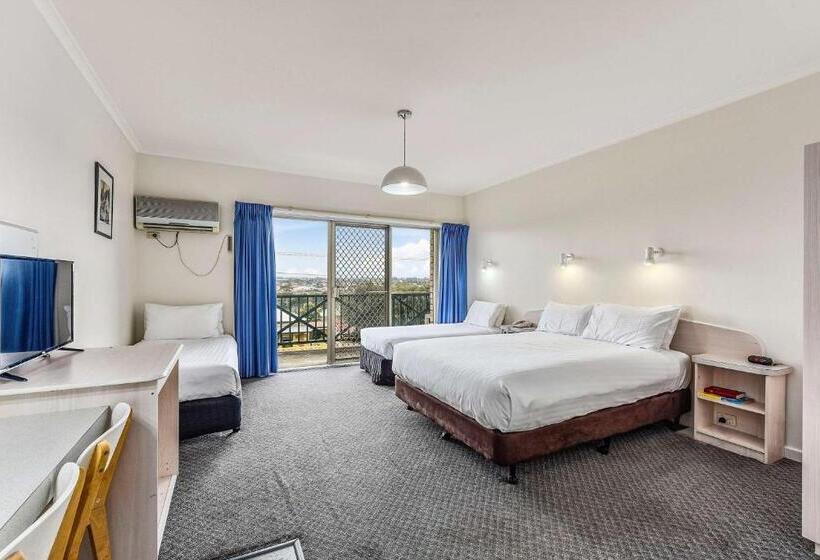 מוטל Comfort Inn The Lakes