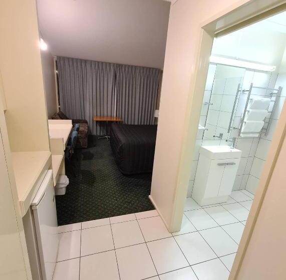 مُتل Cottonwood Motor Inn