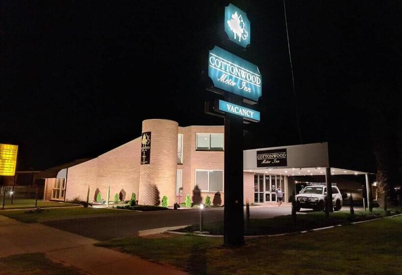 مُتل Cottonwood Motor Inn
