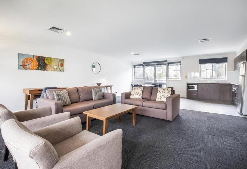 모텔 Doncaster Apartments By Nightcap Plus