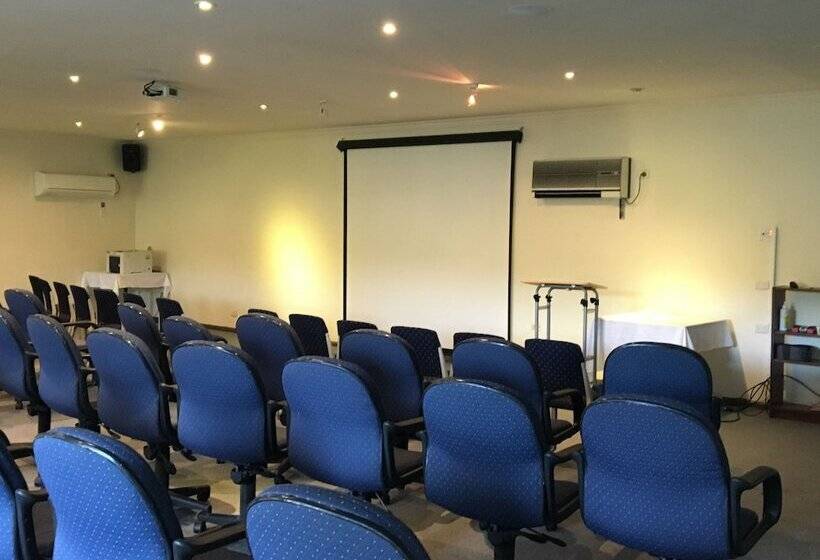 汽车旅馆  Eltham Gateway Hotel & Conference Centre