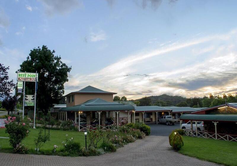 מוטל Rest Point Motor Inn