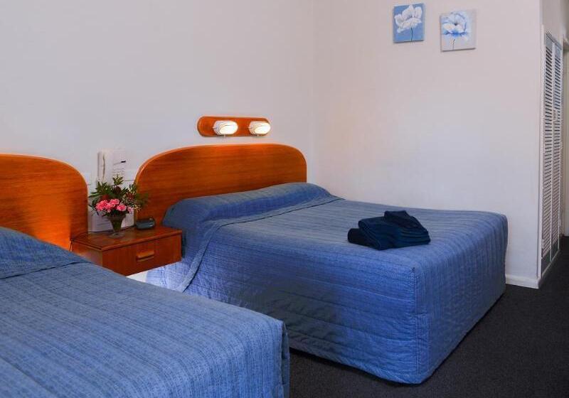 מוטל Rest Point Motor Inn