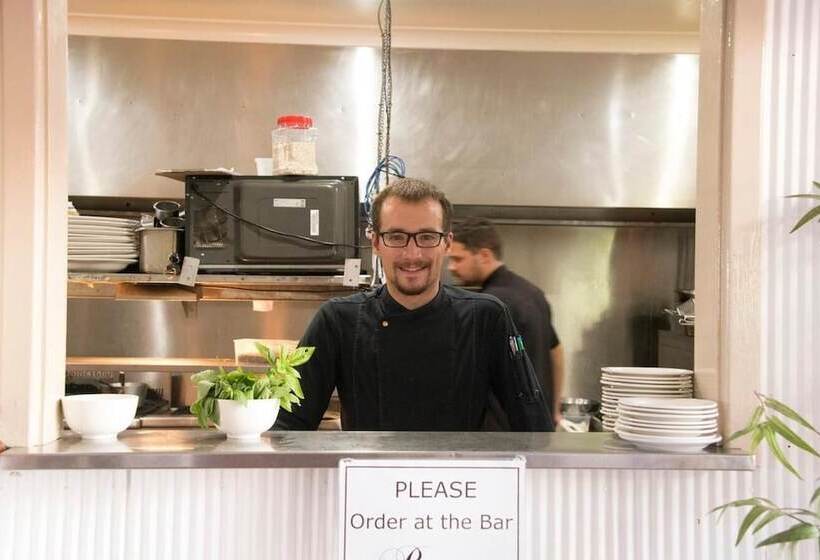 مُتل Roebuck Bay