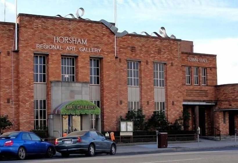 מוטל Town House Motor Inn