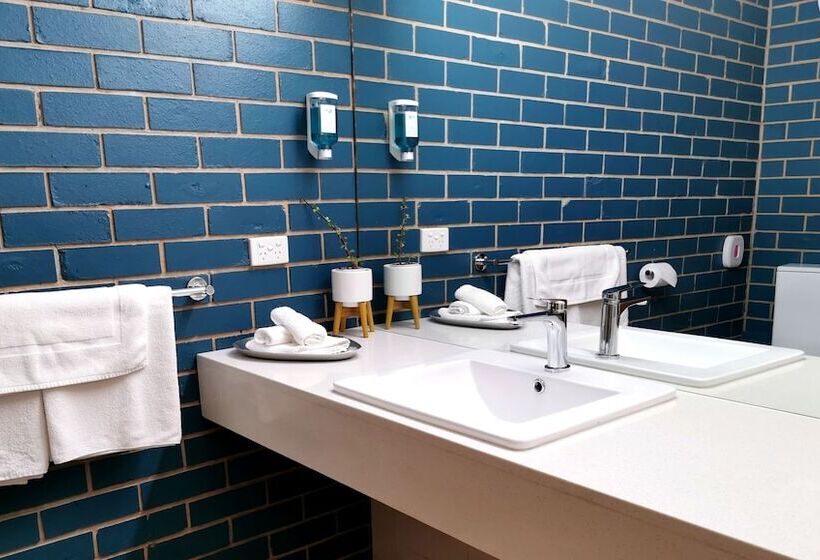 מוטל Town House Motor Inn