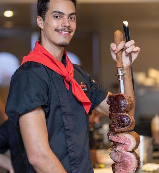 Pacific Hotel Cairns