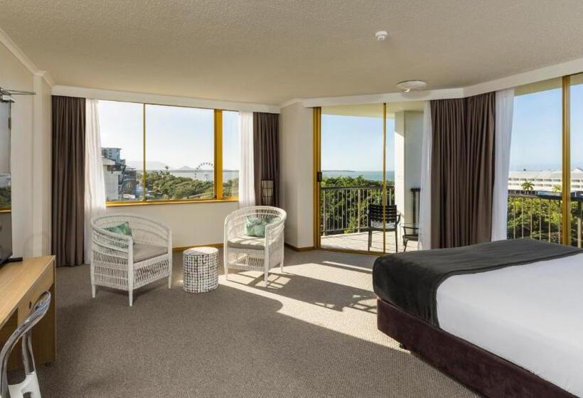 Pacific Hotel Cairns