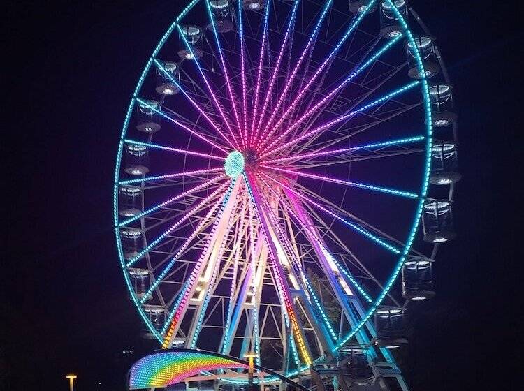 Reef Gateway Apartments