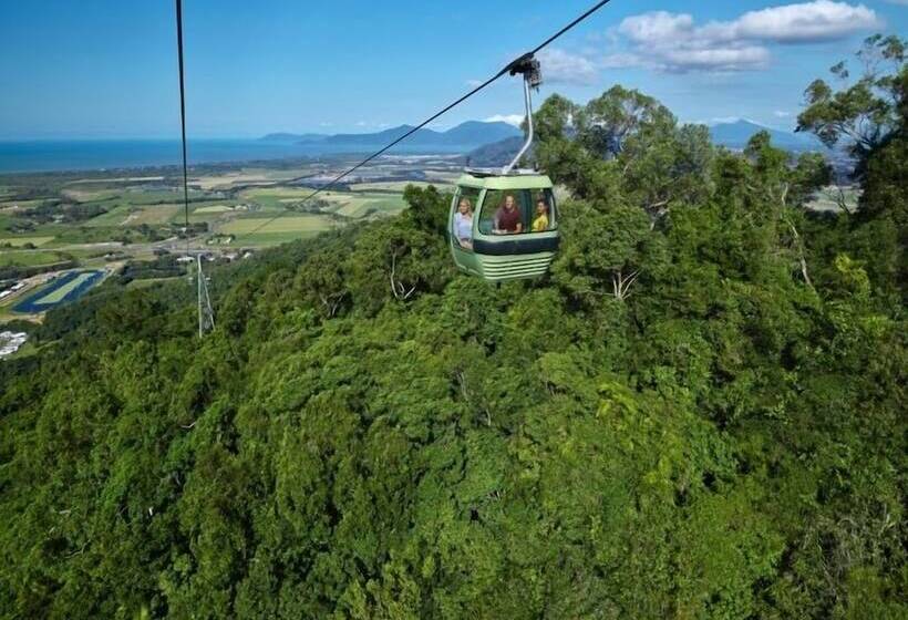 Reef Gateway Apartments