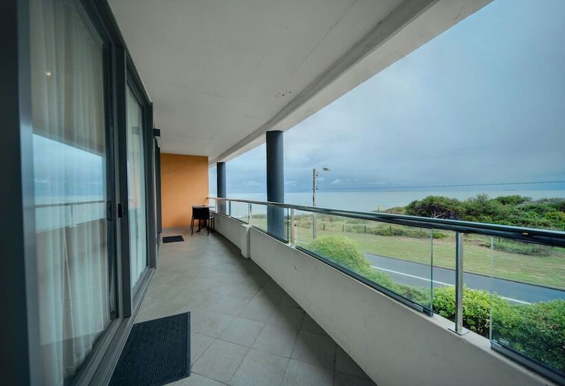 Курорт Mantra Bunbury