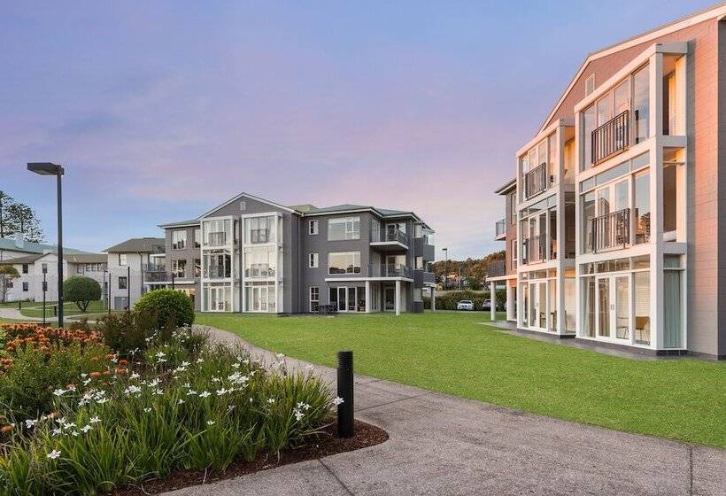 منتجع Mantra Lorne