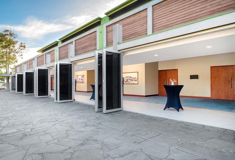 منتجع Mantra Lorne