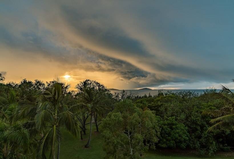 אתר נופש Ocean International