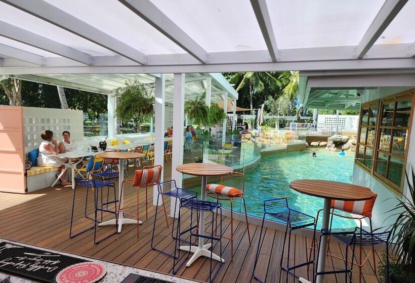 אתר נופש Ocean International