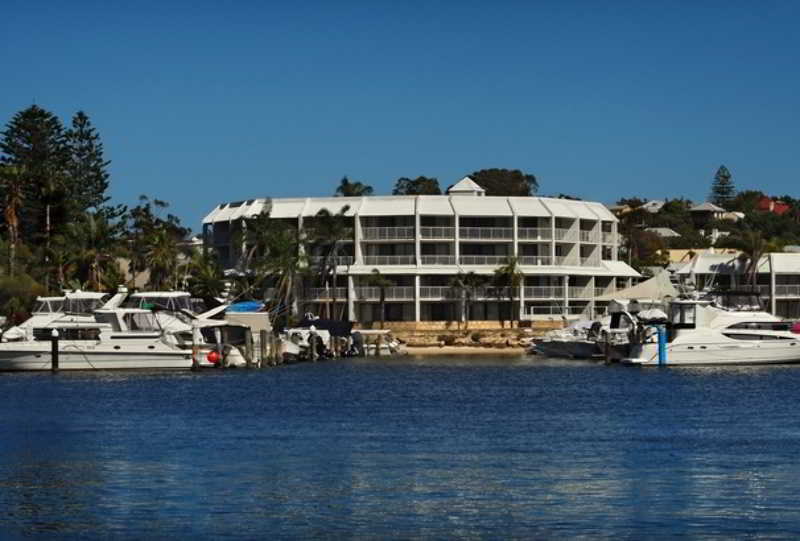 אתר נופש Pier 21 Riverside Apartment